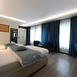 Rest ホテル