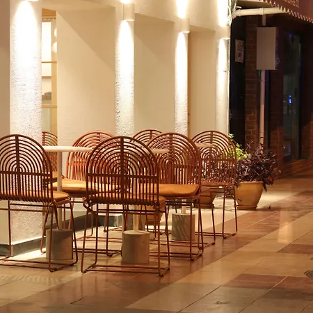 酒店 Rest 艾登